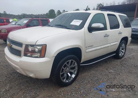 2008 Chevrolet Tahoe Ltz z USA, uszkodzony, nr VIN 1GNFC13028R202484